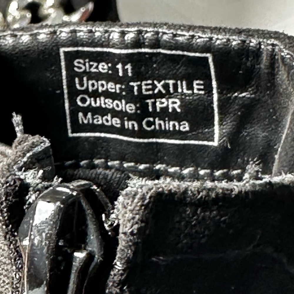 Olivia Miller Alyssa Block Heel Ankle Boots Chain Platform Size 11 Black New - Picture 2 of 10